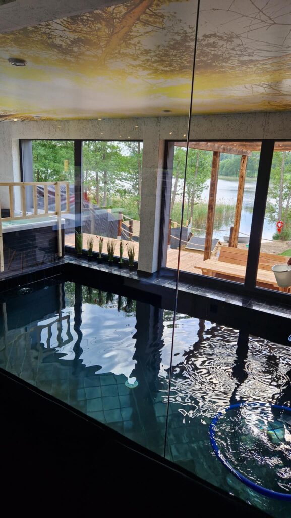 Domy nad jeziorem Krzywe Mrągowo